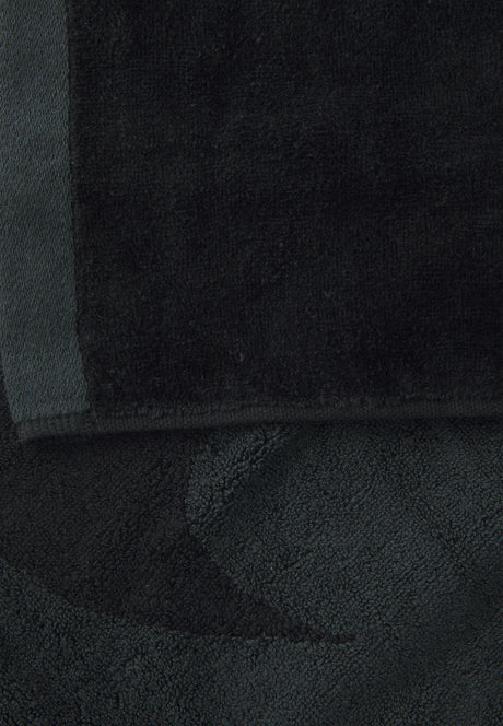 Ręcznik tenisowy Nike Medium Towel Swoosh czarny