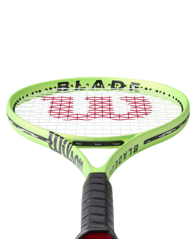 Rakieta tenisowa Wilson Blade Feel RXT 105 - naciągnięta