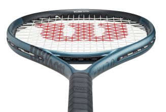 Rakieta tenisowa Wilson Ultra 26 v4.0 - naciągnięta